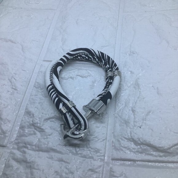 Sliver Classic Anchor Clasp Bracelet Men’s White and Black - Picture 6 of 7